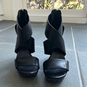 Diane Von Furstenberg Opal Black Leather Wedges